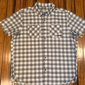 Men's Gray Checkered Short Sleeve Shirt